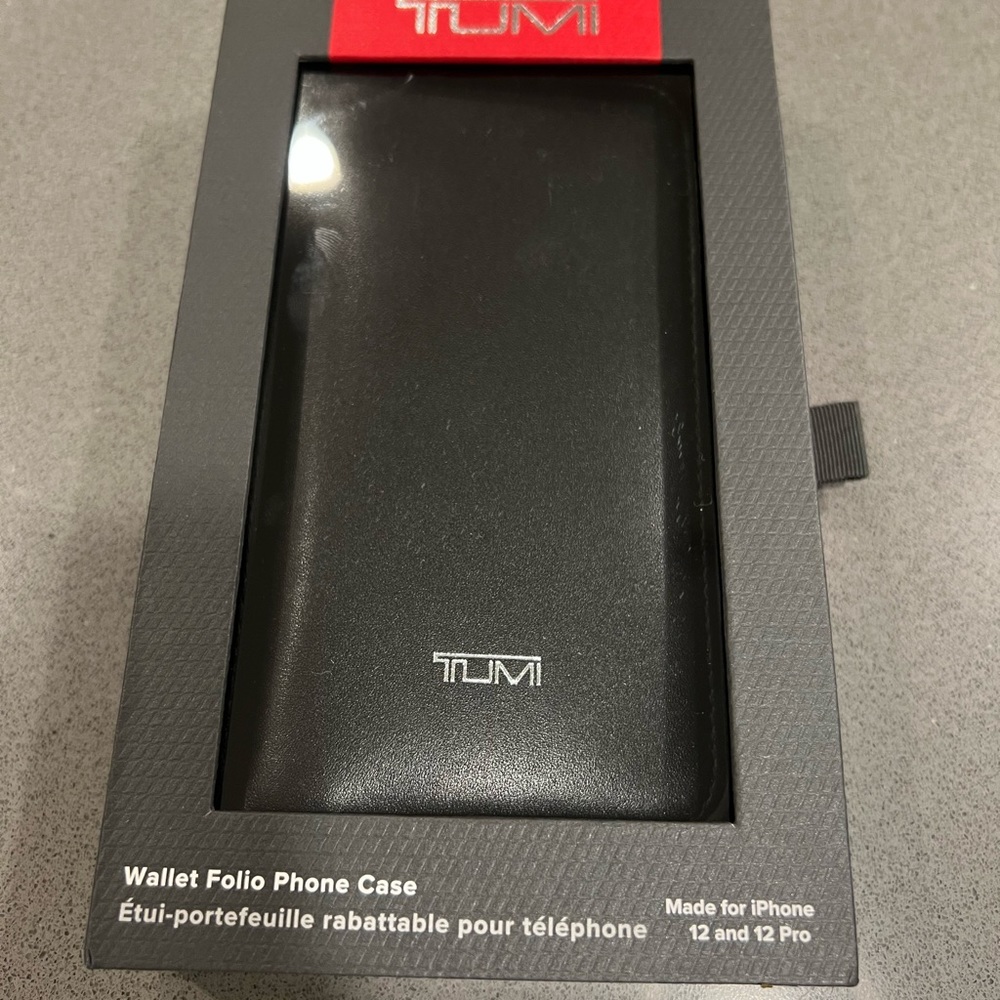 Keep your iPhone 12 or iPhone 12 Pro protected